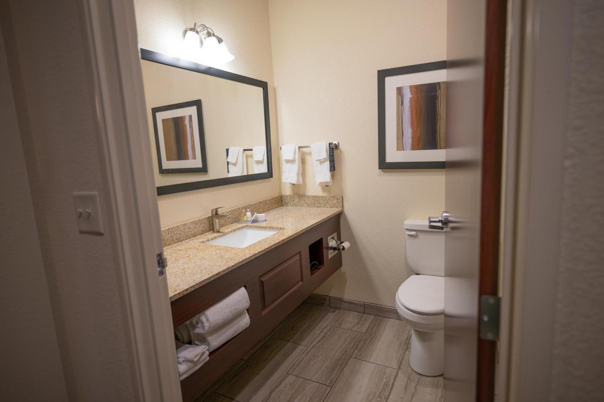 Cobblestone Hotel & Suites - Lamar Εξωτερικό φωτογραφία